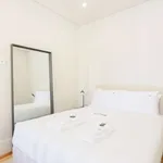 Rent 1 bedroom apartment of 60 m² in porto