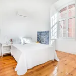 Rent 2 bedroom apartment of 90 m² in Lisbon