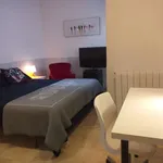 Rent a room of 333 m² in barcelona