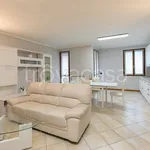 Rent 3 bedroom apartment of 70 m² in Parre