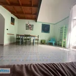 Affitto 2 camera appartamento di 55 m² in Naples