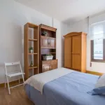 Rent 3 bedroom apartment of 69 m² in madrid