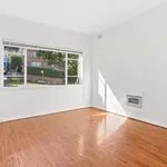 Rent 2 bedroom house in Sydney