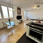 Rent 3 bedroom apartment in Prague