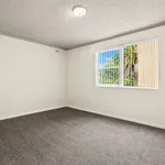 Rent 2 bedroom apartment in Wollongong