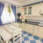 Rent 4 bedroom house of 250 m² in Alcantarilha e Pêra