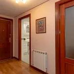 Rent a room of 100 m² in madrid