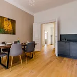 Pronajměte si 2 ložnic/e byt o rozloze 87 m² v Prague