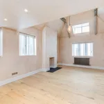 Rent 3 bedroom flat in Brighton