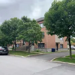 Rent 4 bedroom apartment in Laval (administrative region)