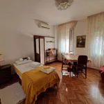 Rent 3 bedroom apartment of 125 m² in Padua