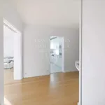 Rent 5 bedroom apartment of 105 m² in Paris