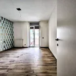 Affitto 2 camera appartamento di 94 m² in novara