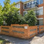 Rent 1 bedroom apartment in South Yarra