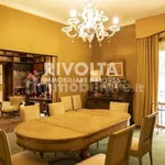 Rent 5 bedroom apartment of 350 m² in Roma