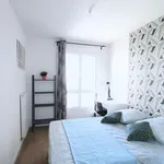 Rent 4 bedroom apartment in Clichy