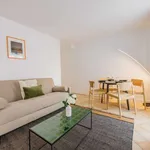 Rent 1 bedroom apartment of 40 m² in paris