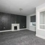 Rent 3 bedroom flat in 69