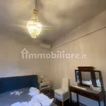 Affitto 4 camera appartamento di 120 m² in Bologna