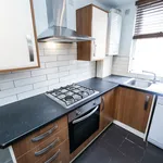 Rent 4 bedroom house in Leeds