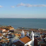 Rent 2 bedroom apartment of 78 m² in Lisbon