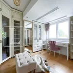 Rent 4 bedroom apartment of 118 m² in Bucuresti