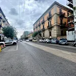 Affitto 5 camera appartamento di 140 m² in Napoli