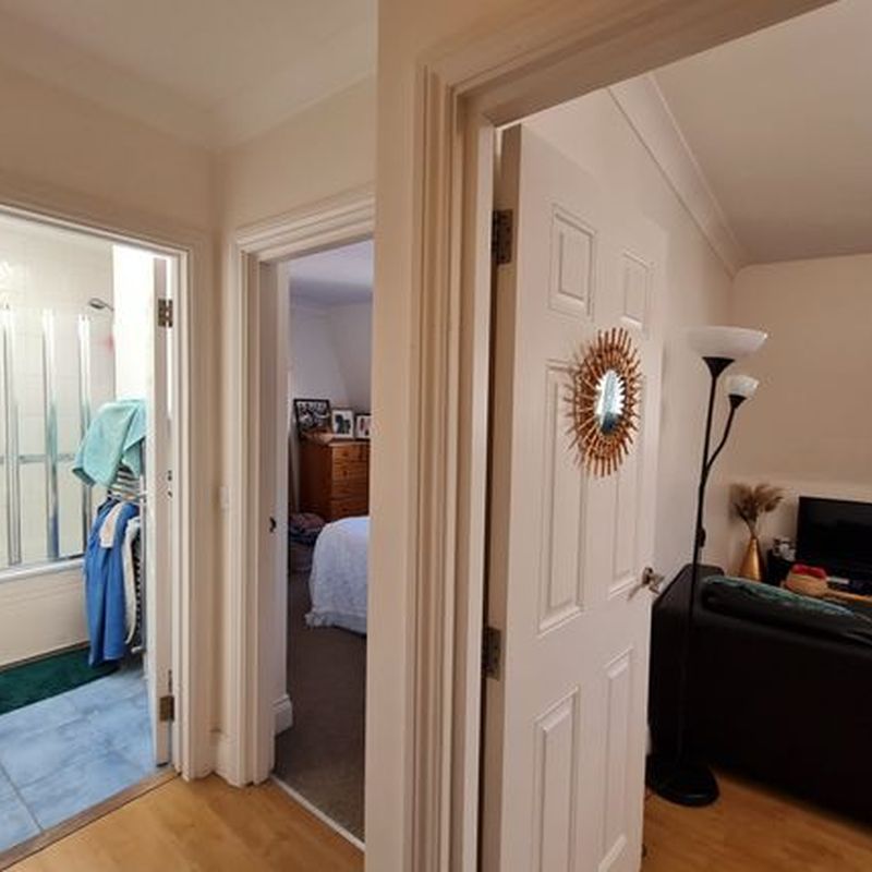 Flat to rent in Station Road, Rickmansworth WD3