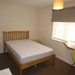 Rent 3 bedroom flat in West Midlands