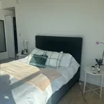 Rent 2 bedroom apartment in Miami