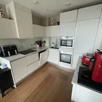 Rent 2 bedroom flat of 64 m² in London