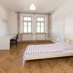 Miete 4 Schlafzimmer wohnung von 18 m² in Munich