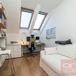 Pronajměte si 3 ložnic/e byt o rozloze 142 m² v Prague