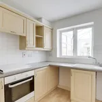 Rent 3 bedroom flat in Ashfield