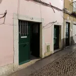 Rent 1 bedroom apartment of 50 m² in lisbon