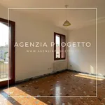 Rent 5 bedroom apartment of 100 m² in Vicenza