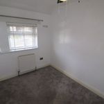 Rent 3 bedroom flat in East Of England