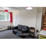 Rent 2 bedroom flat in Salford