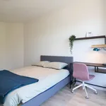 Rent 5 bedroom apartment of 70 m² in The Hague