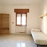 Rent 3 bedroom apartment of 135 m² in Brindisi