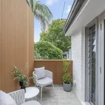 Rent 2 bedroom house of 77 m² in surry hills