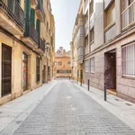 Rent 3 bedroom apartment of 90 m² in Barcelona