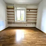 Rent 5 bedroom apartment of 210 m² in Milan