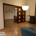 Affitto 3 camera appartamento di 90 m² in Cagliari