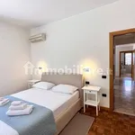 Rent 5 bedroom apartment of 100 m² in Cagliari