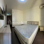 Rent 5 bedroom apartment of 80 m² in Naples