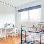 Rent a room in lisbon