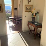  appartement avec 3 chambre(s) en location à Hyères