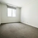 Rent 2 bedroom apartment in Melbourne