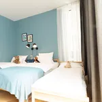 Rent 4 bedroom apartment of 136 m² in Berlin